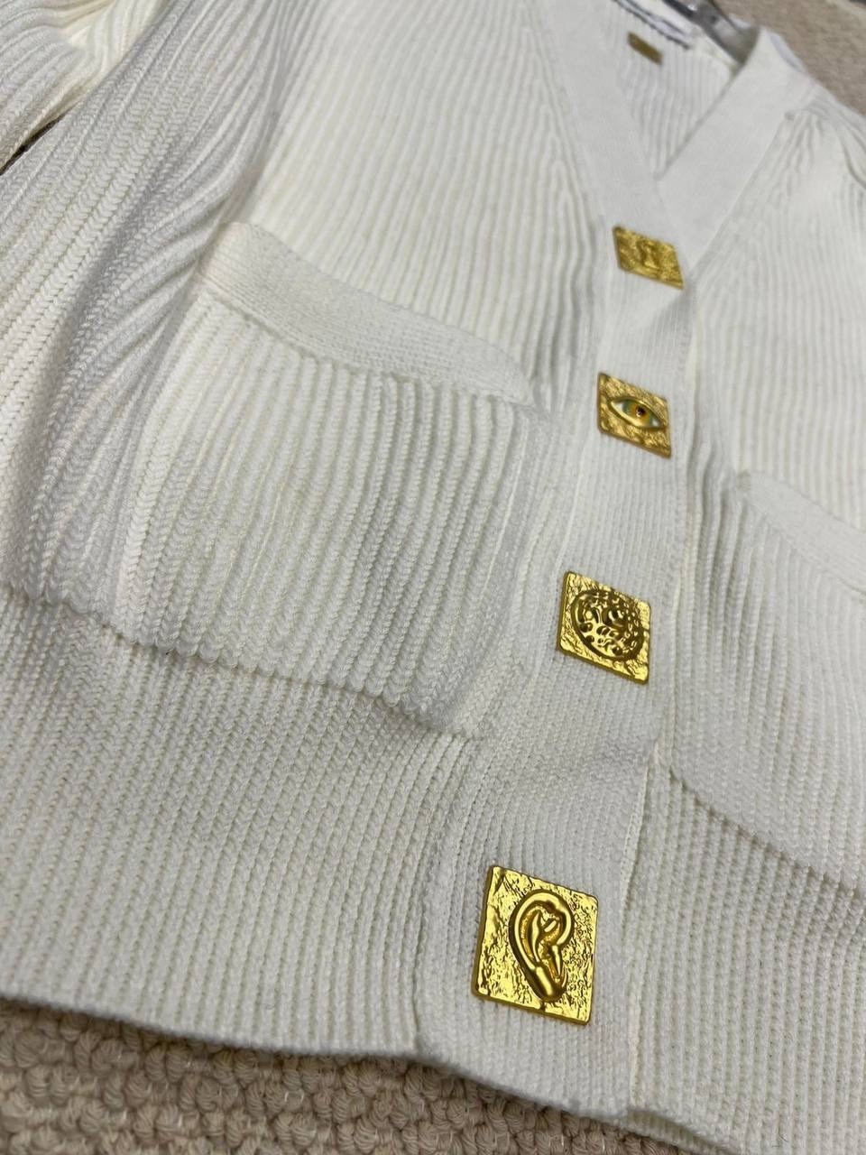 белый кардиган,кардиган с пуговицами,кардиган,вязаный кардиган,модные кардиганы