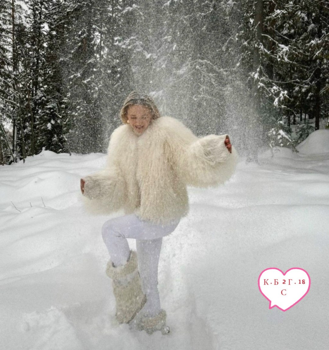 белая шуба,искусственная шуба,женская шуба,шубка,пушистое пальто