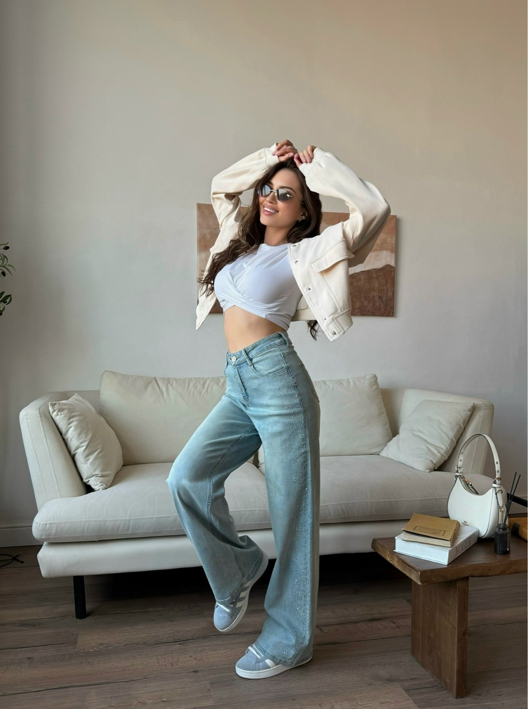 женские широкие джинсы,широкие джинсы со стразами,джинсы женские,широкие джинсы,джинсы брюки