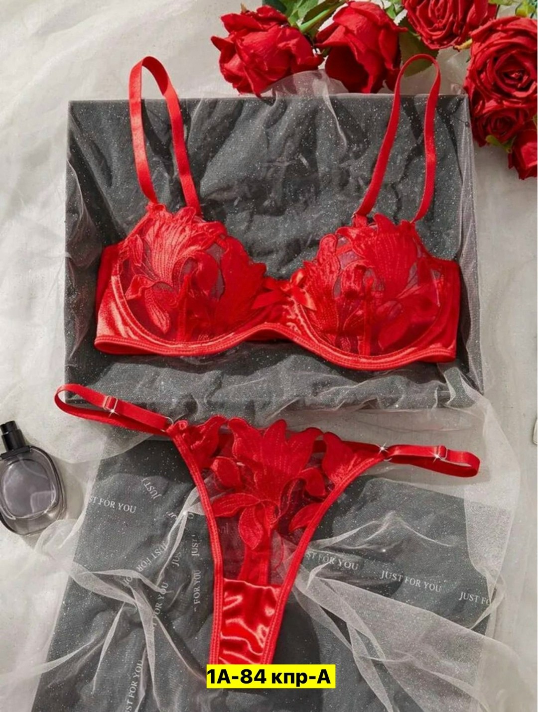 комплект нижнее белье,комплект прозрачного нижнего белья,женская нижнее белье,нижнее белье женское комплект кружевное на,комплект женского нижнего белья