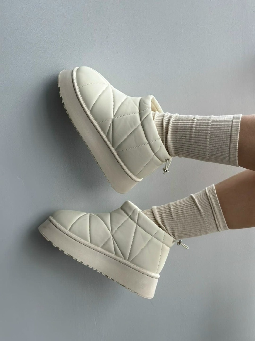 ,угги дутики женские короткие на высокой платформе,дутики женские,угги женские,дутики женские короткие