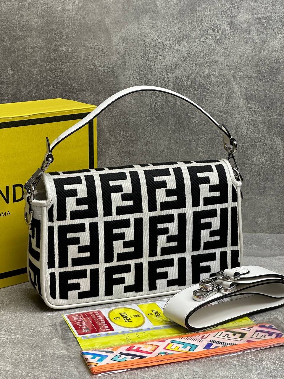 fendi сумка,сумка женская fendi,fendi сумка на плечо,fendi сумка fendi,сумки