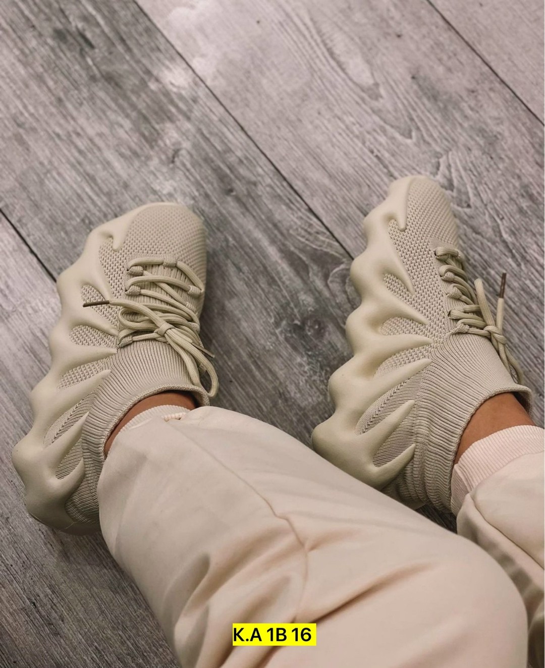 кроссовки женскиe,кроссовки, спортивная,кроссовки adidas yeezy 450,изи 450 кроссовки