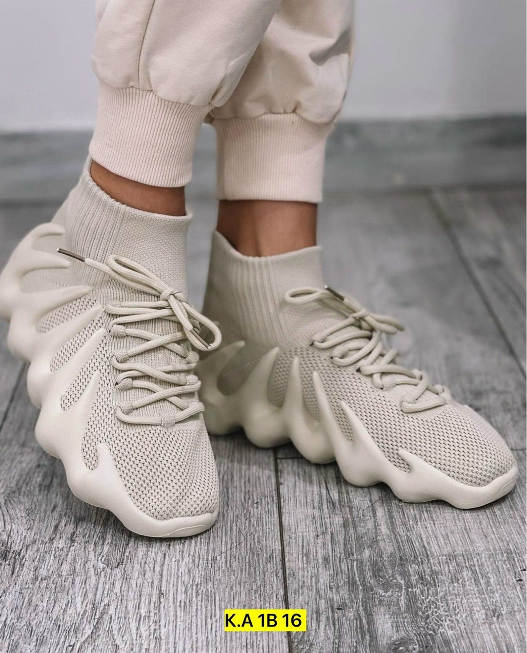 кроссовки женскиe,кроссовки, спортивная,кроссовки adidas yeezy 450,изи 450 кроссовки