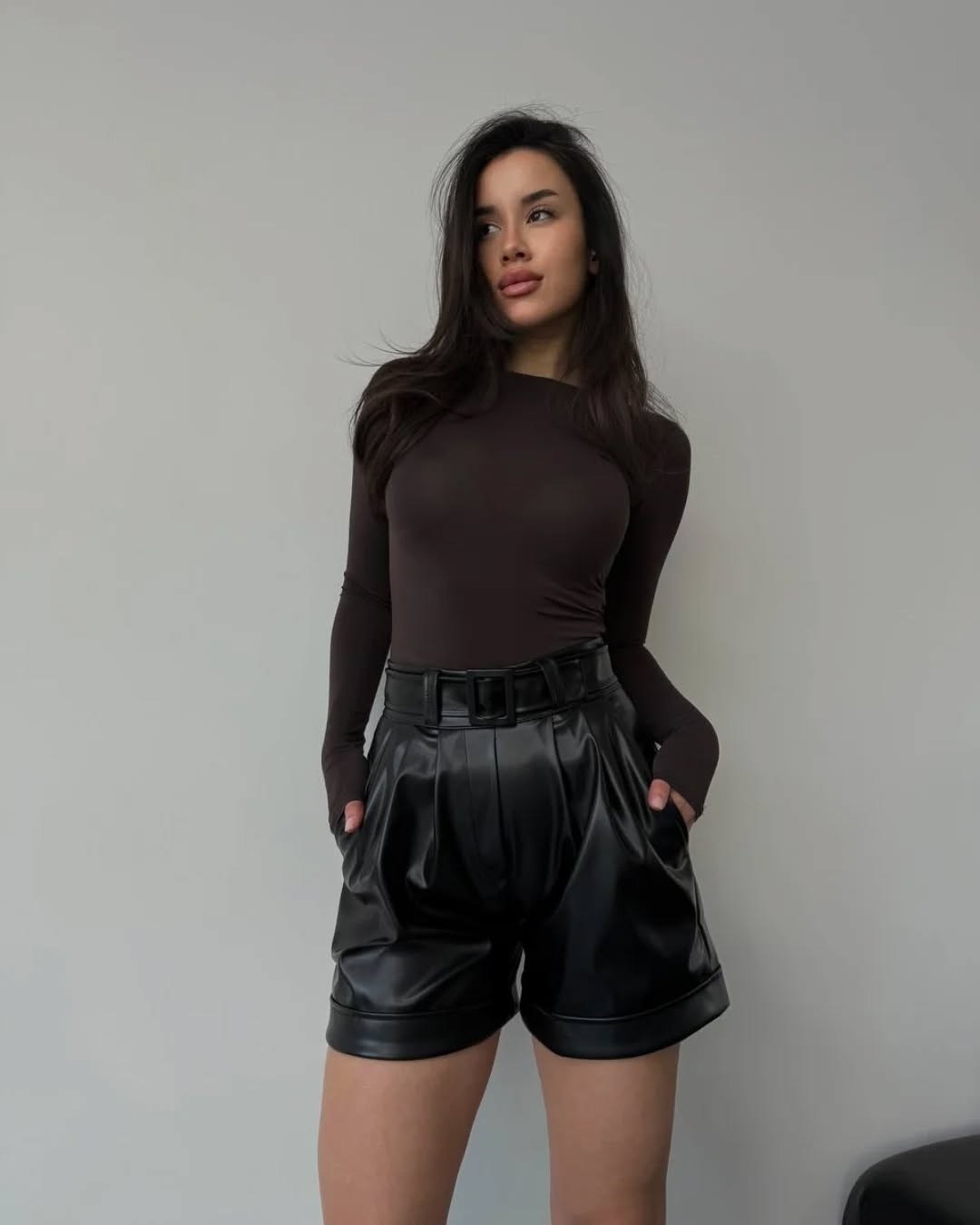 кожаные шорты женские,женские шорты,женские шорты из экокожи,женская кофта,кожаные шорты