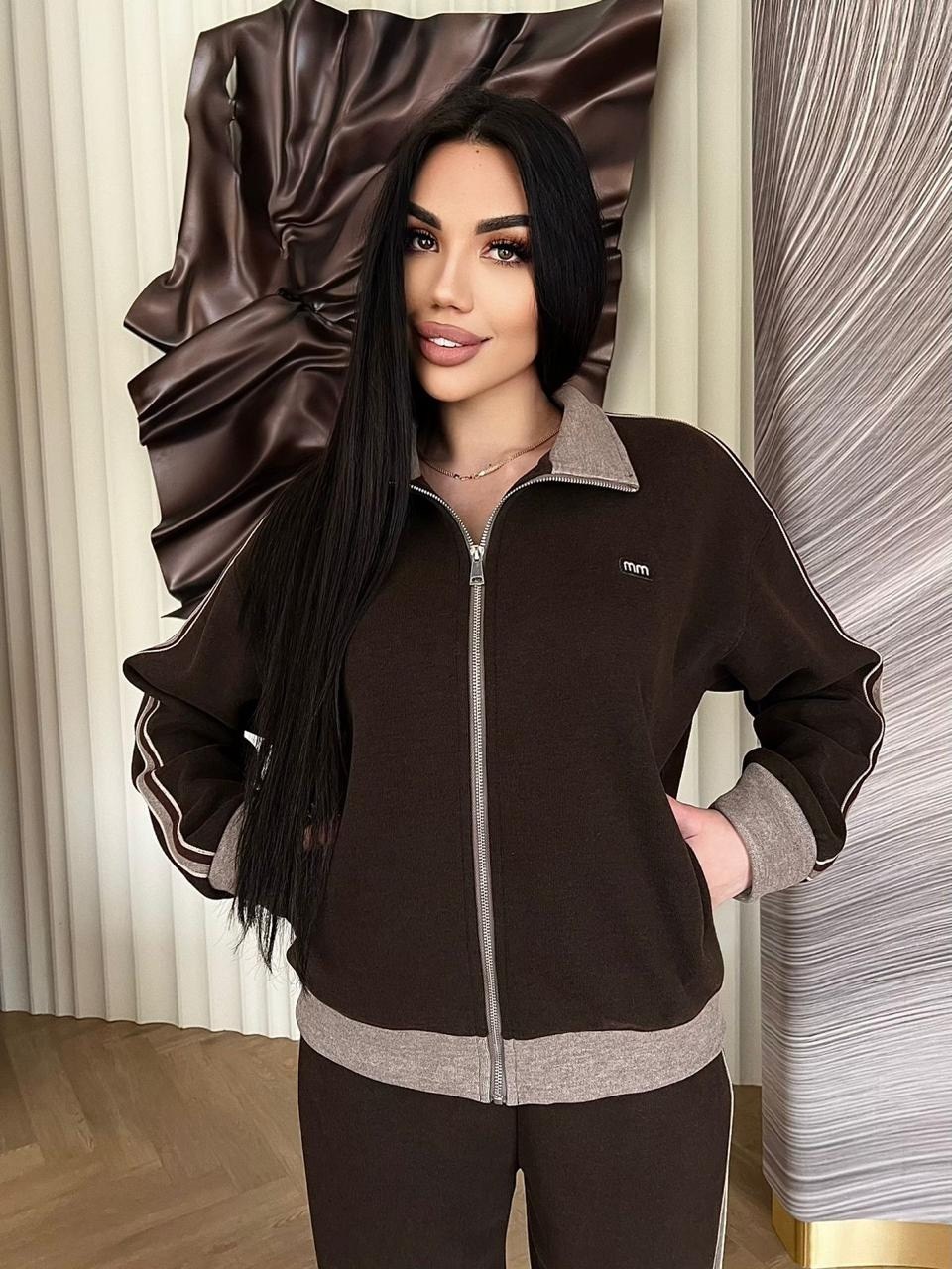 костюмы комплекты,стильные костюмы,спортивные костюмы,костюмы женские спортивные,женские костюмы