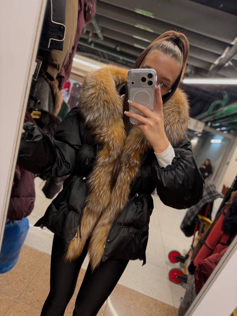 пуховики с натуральным мехом,пуховики с мехом,пуховик с натуральным мехом женский,женские пуховики,куртка с мехом