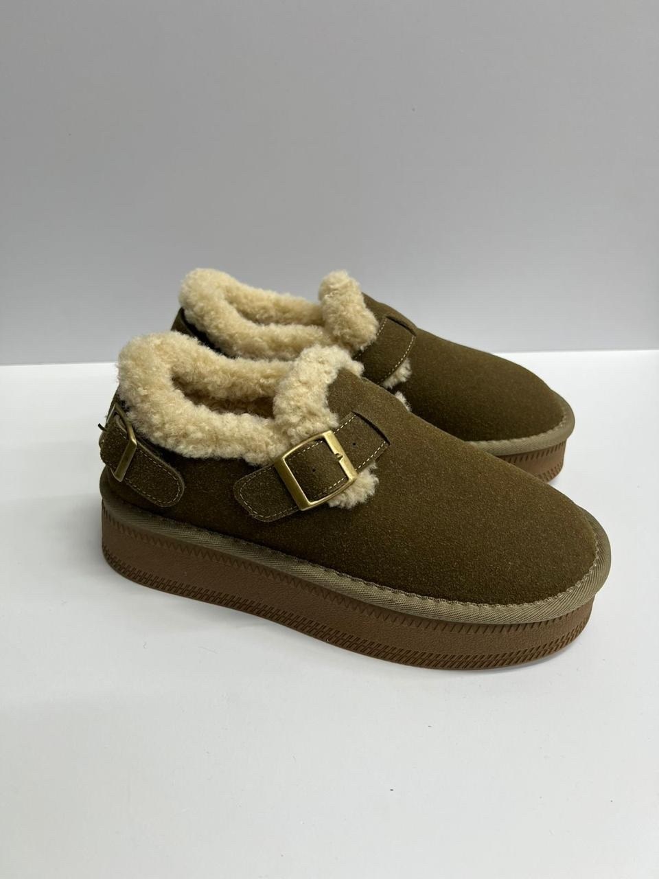 зимняя женская ,,угги женские, на плоской подошве,меховая