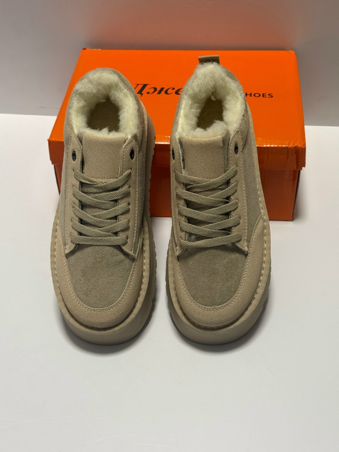 , женская,кроссовки теплые, зимняя,замшевые кеды