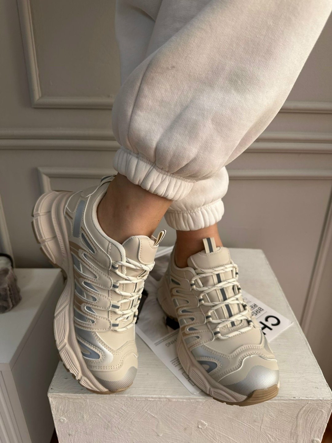 кроссовки,кроссовки женскиe,кроссовки бежевые,повседневные кроссовки,кроссовки премиум