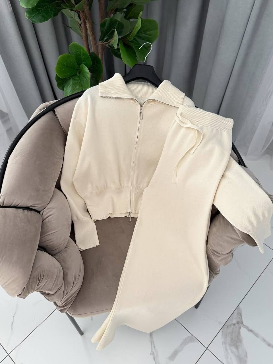 костюм на флисе,женский костюм на флисе,теплый костюм на флисе,костюм бежевый,cпортивный костюм женский на флисе