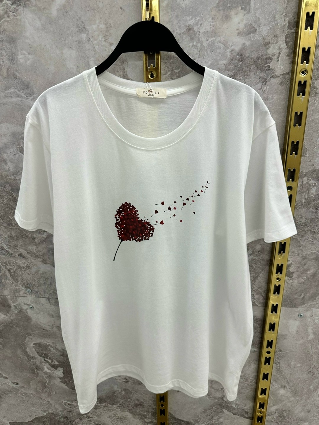 футболка женская,футболки модные,футболка,футболка с принтом,футболка с сердечками