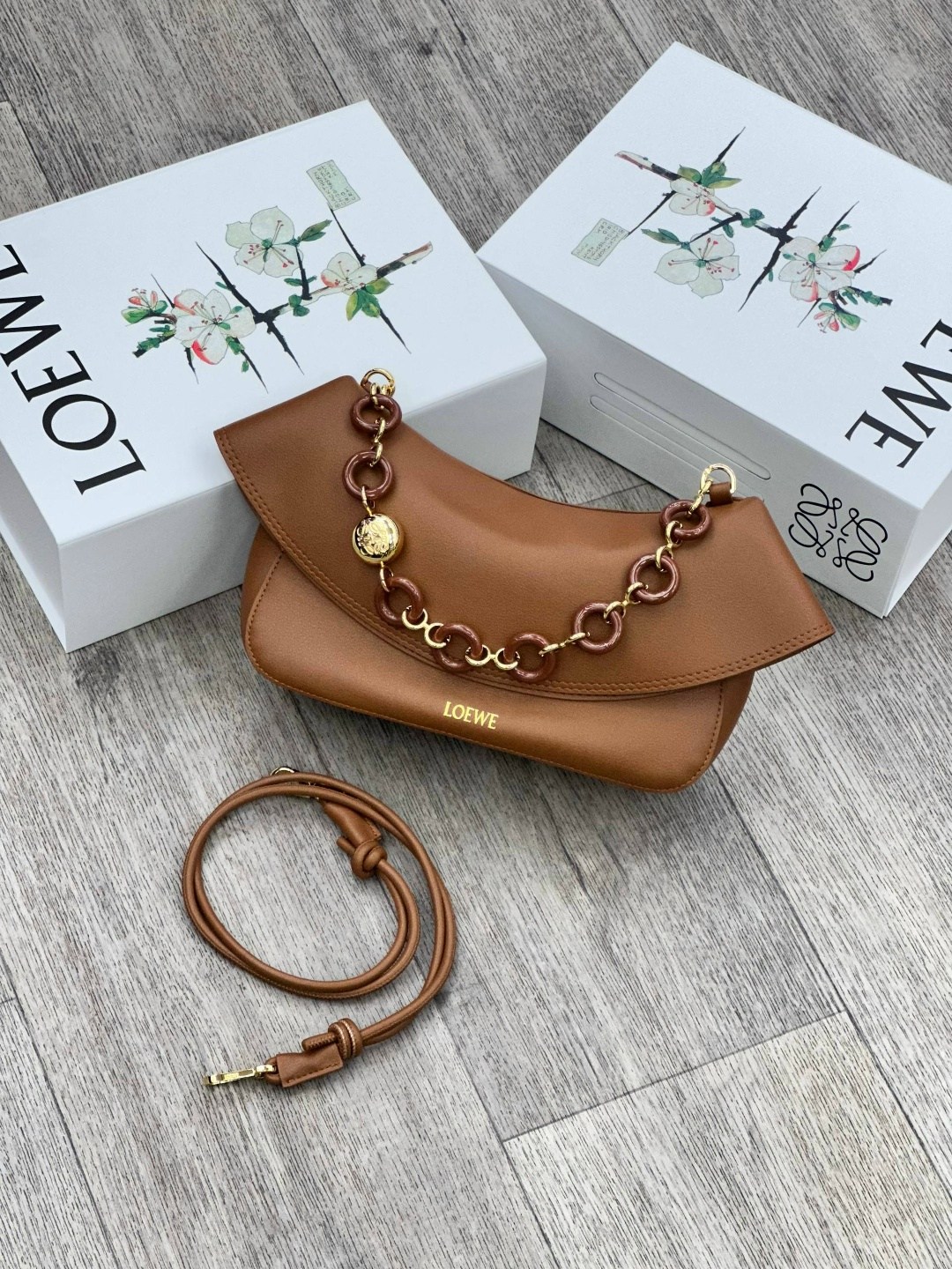 сумка,женская сумка брендовая,loewe сумка,сумки люкс,модная сумочка