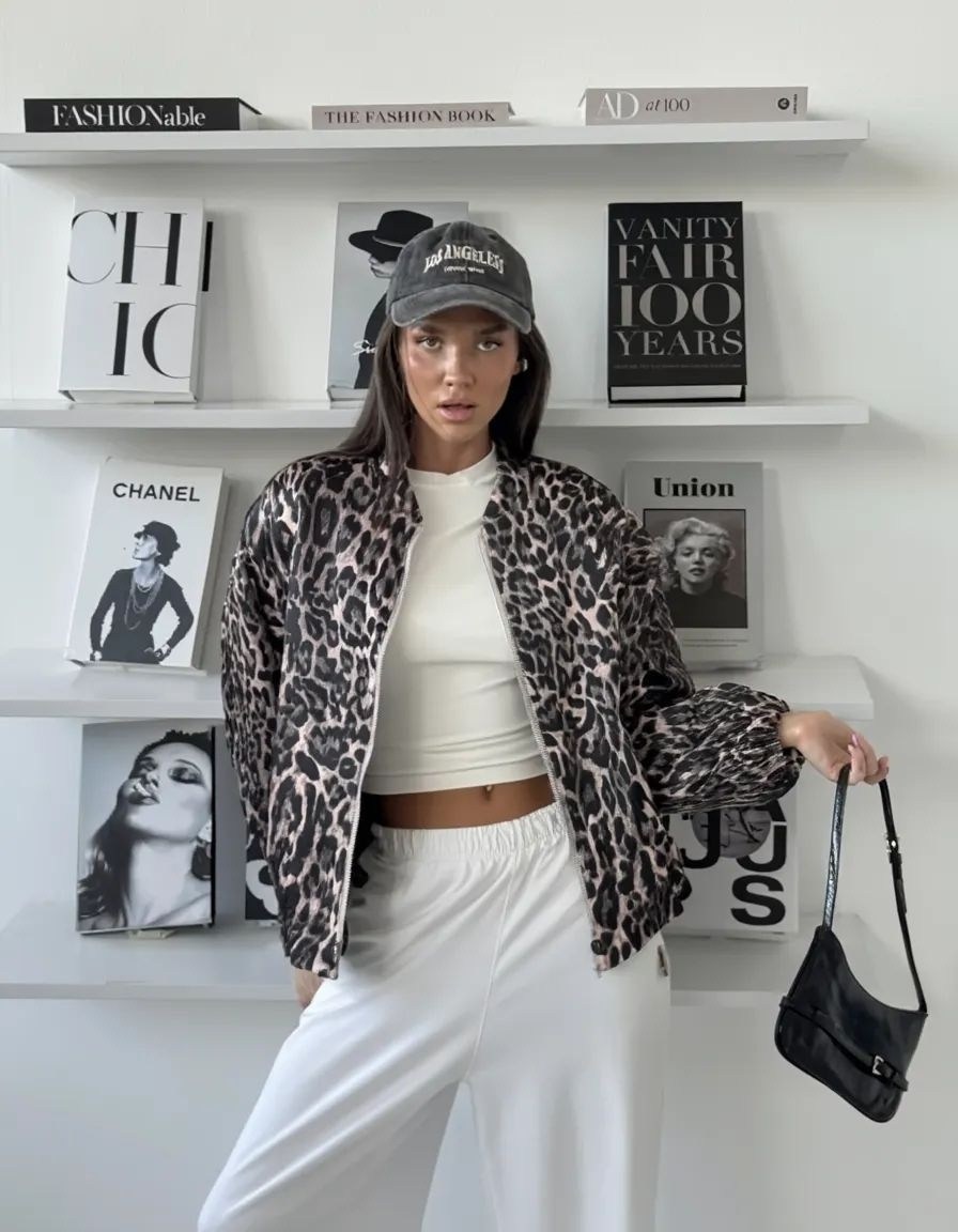 куртка модная,модная женская куртка,женская куртка,демисезонная куртка,куртка с принтом