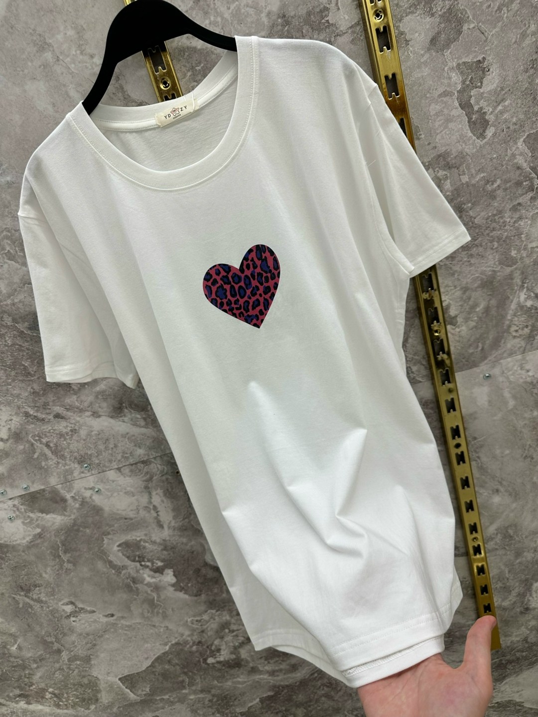 футболка женская,футболки модные,футболка,футболка с принтом,футболка с сердечками