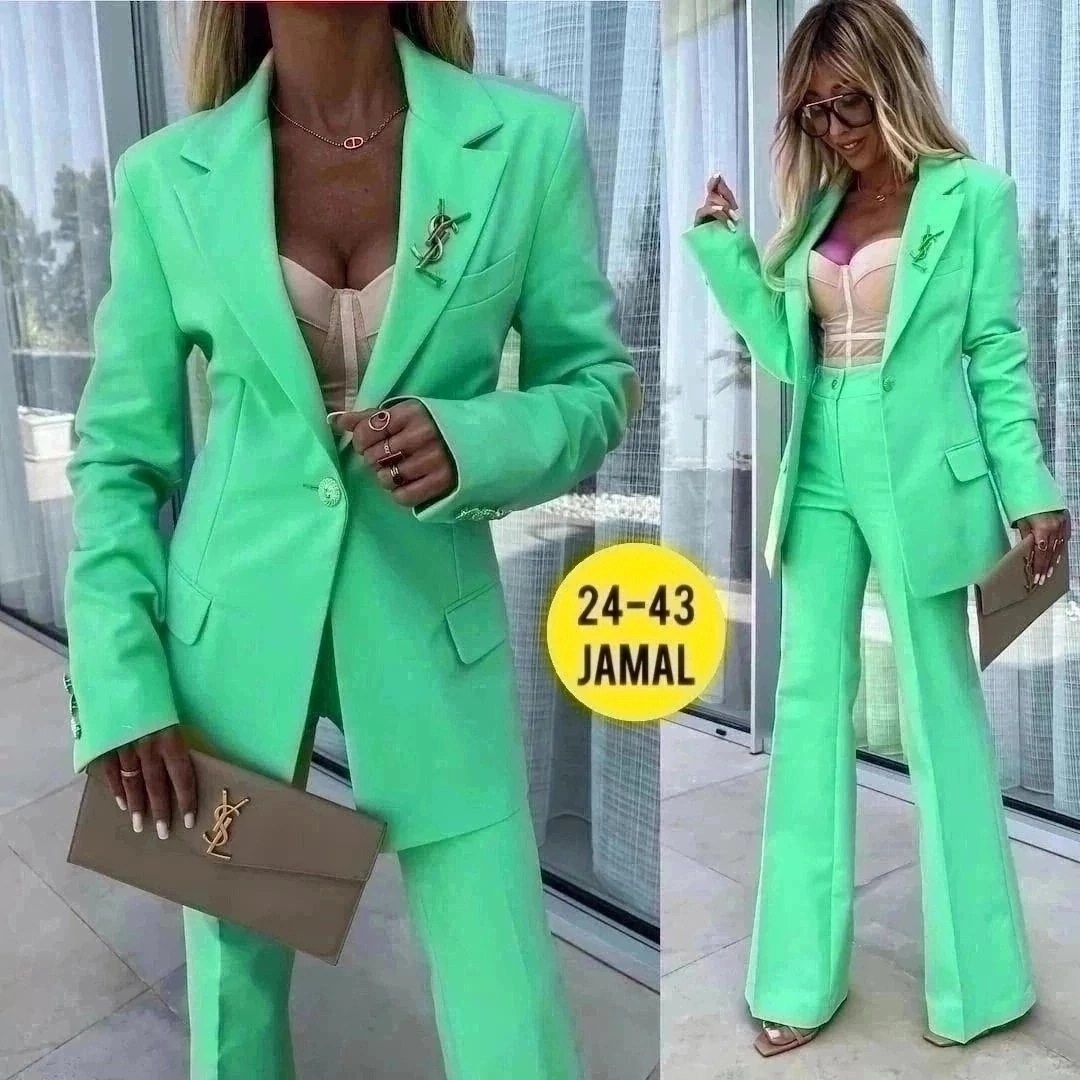 костюм женский брючный с пиджаком модные,брючные костюмы женские,женские костюмы,зеленый брючный костюм женский,костюмы брючный