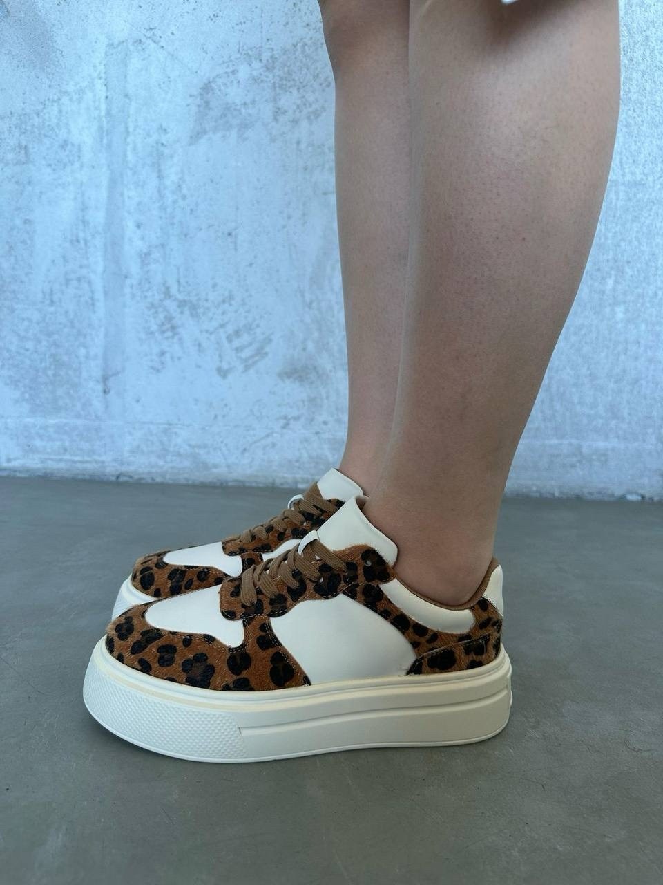 леопардовые кроссовки,,женские кроссовки с леопардовым принтом,кроссовки с леопардовым принтом,женские кеды