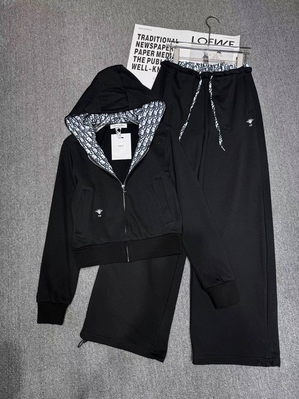 женские костюмы спортивные,спортивные костюм,комплект костюм,спортивный костюм диор,повседневный костюм