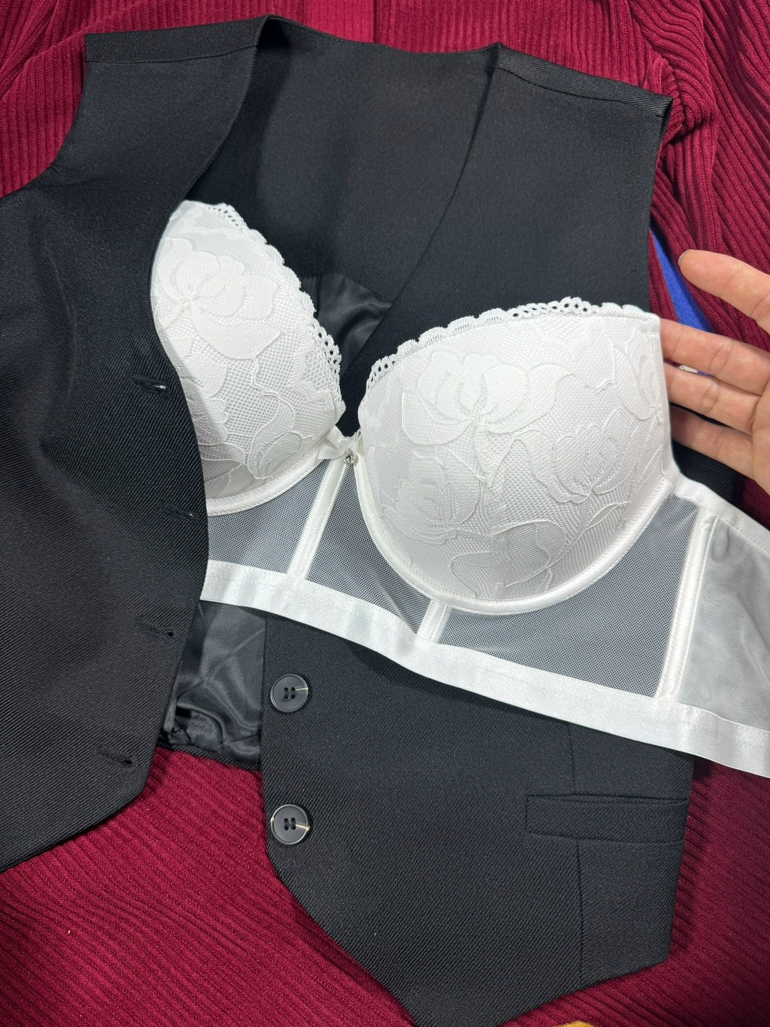 комплект нижнего белья,женская нижнее белье,бюстгальтер женские,комплект нижнего белья женские,пуш ап бюстгальтер