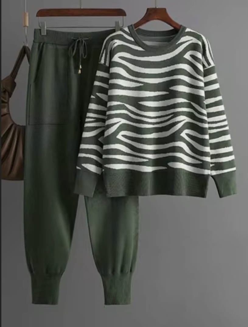 костюм повседневный трикотажный,трикотажные костюмы,женский трикотажный костюм,костюм повседневный,вязаные костюмы