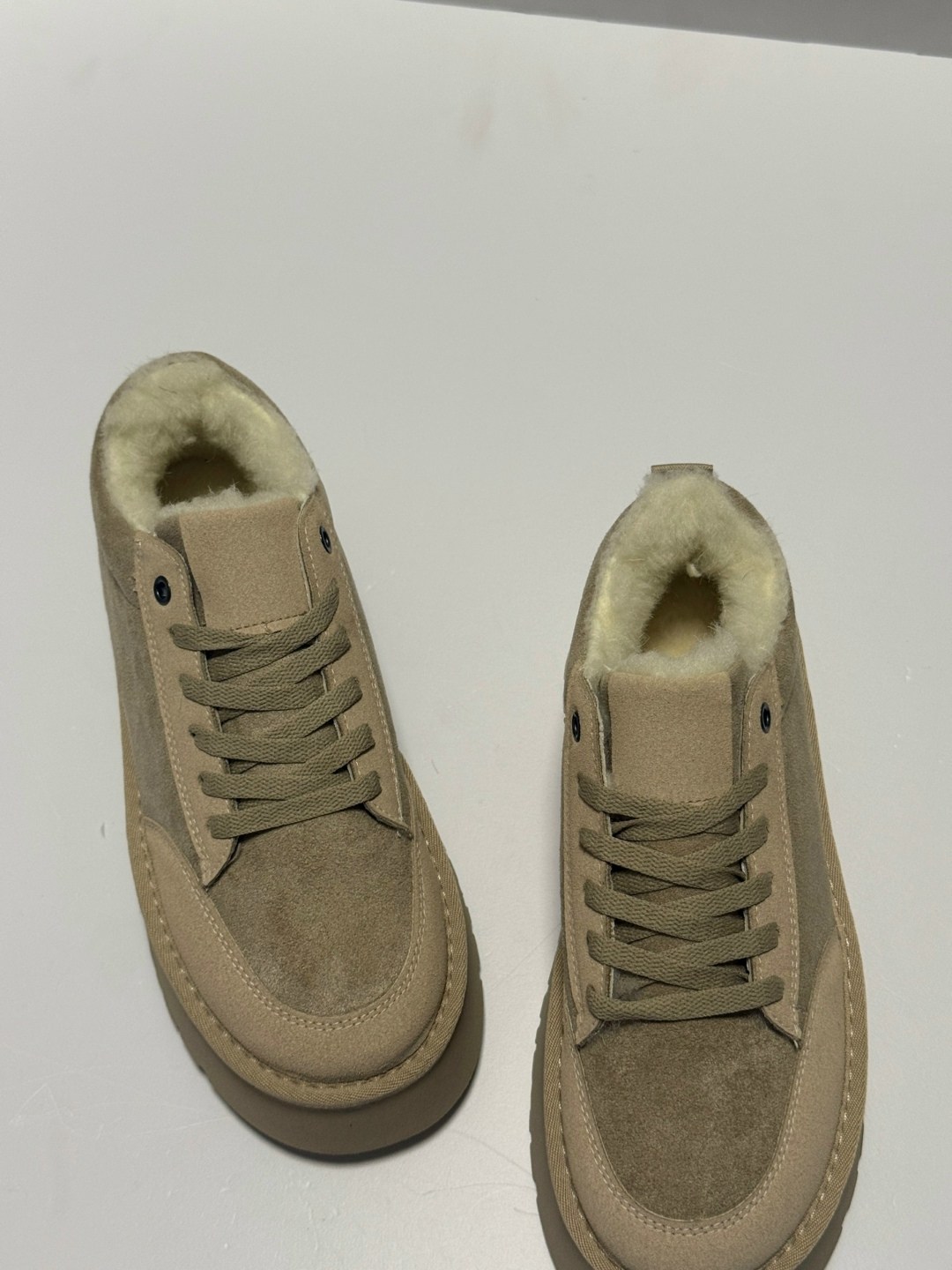 , женская,кроссовки теплые, зимняя,замшевые кеды