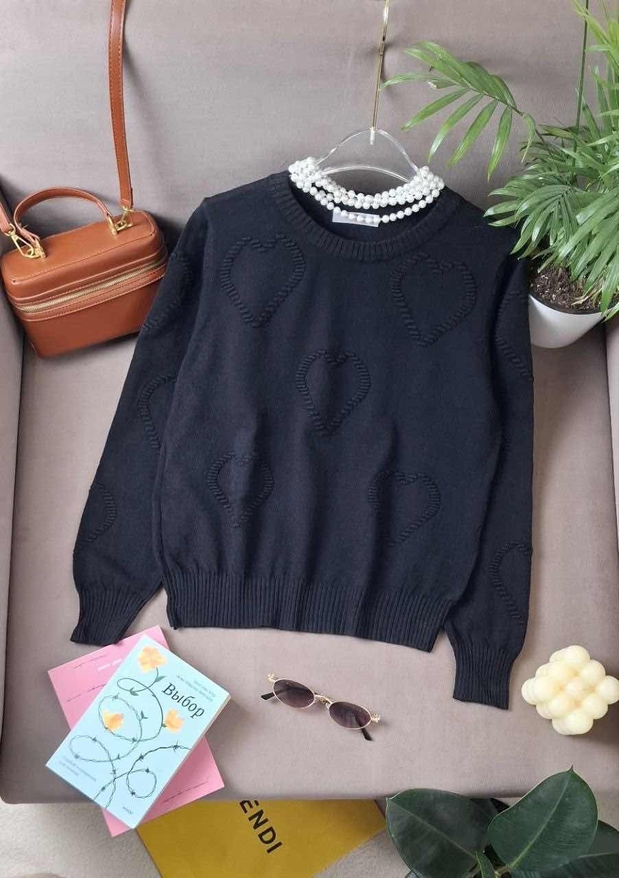 модные свитера,свитер вязаный с сердечками,свитер,джемпер с сердечками,вязаные свитера