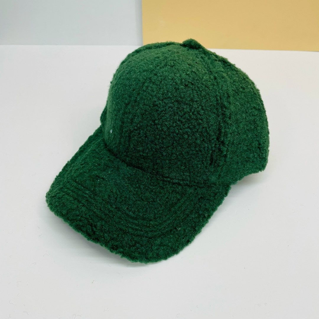 бейсболка теплая,теплая кепка,бейсболка женская,меховая бейсболка,пушистая кепка