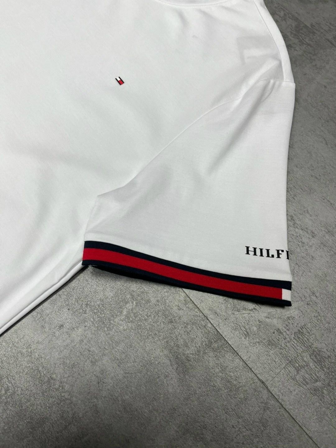 футболка мужская tommy hilfiger,футболка tommy hilfiger,футболки для мужчин,футболка мужская