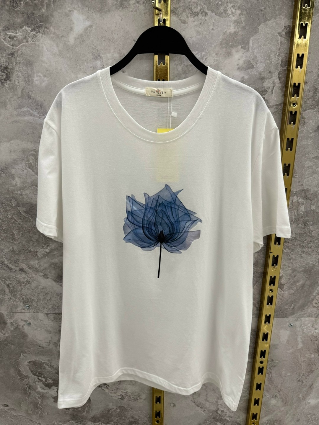 футболка женская,футболки модные,футболка,футболка с принтом,футболка с сердечками