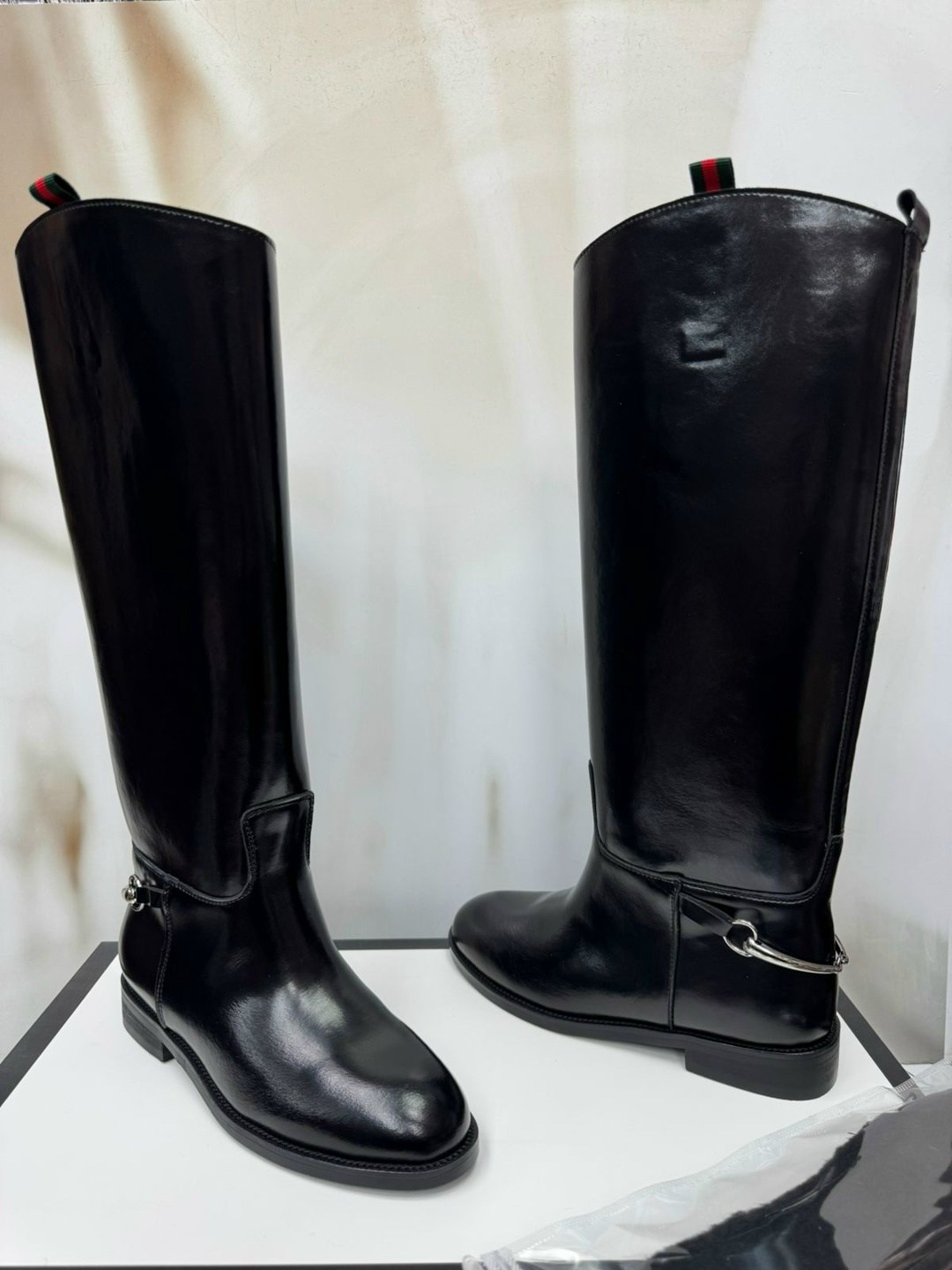 сапоги gucci,женские сапоги,сапоги гуччи,кожаные сапоги,сапоги замшевые гуччи