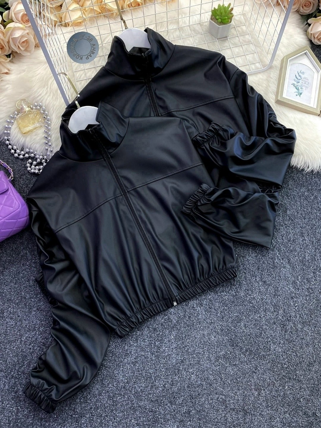 кожаная куртка женская,куртки из искусственной кожи женские,короткая куртка,женская укороченная куртка,кожаная куртка