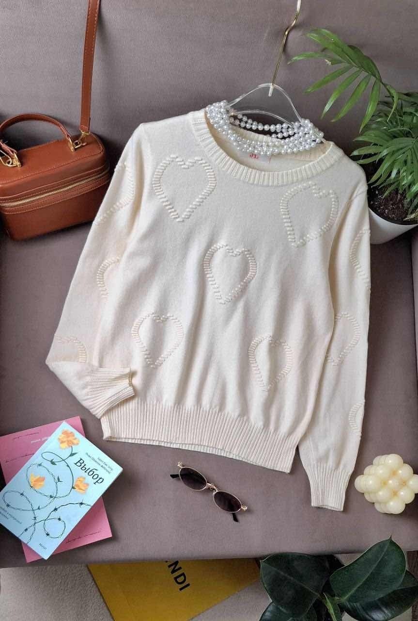 модные свитера,свитер вязаный с сердечками,свитер,джемпер с сердечками,вязаные свитера