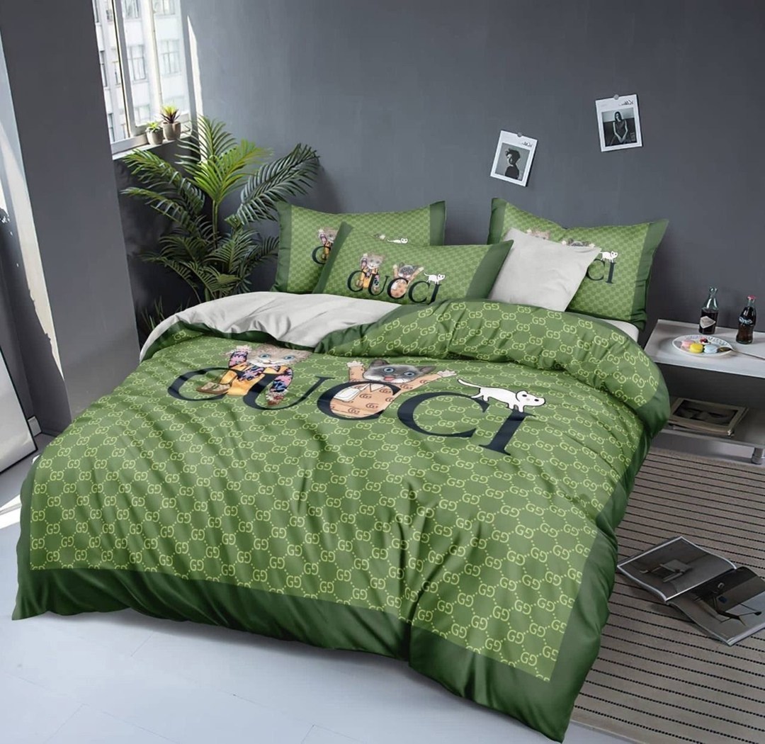 комплект постельного белья,комплект постельного белье евро,постельное белье гуччи сатин,брендовое постельное белье евро,постельный комплект гуччи