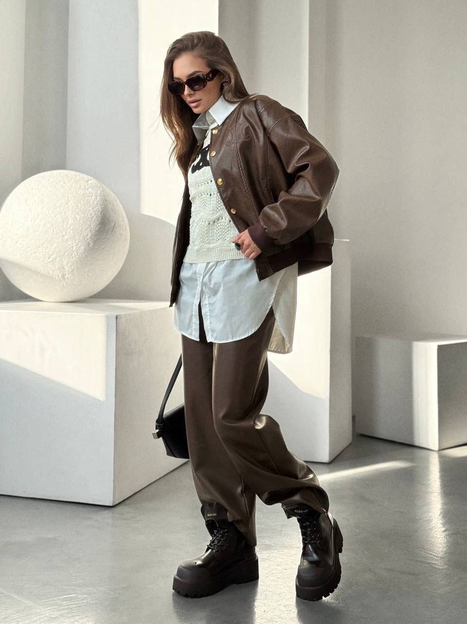 кожаная куртка,брюки модные,куртка оверсайз,куртка женская
