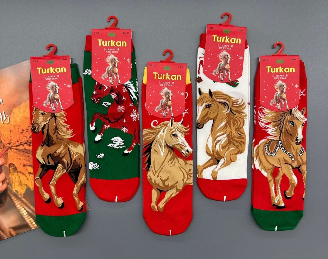 молодежные новогодние носки,носки новогодние,носки детские новогодние,новогодние женские носки,новогодние носки для подарка