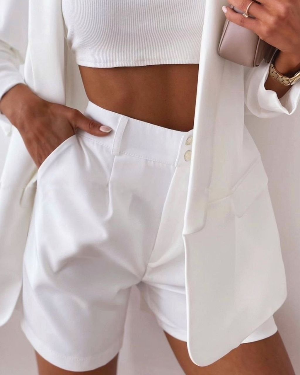 стильные костюмы,костюм пиджак шорты,бежевый костюм,повседневный костюм,стильные женские костюмы