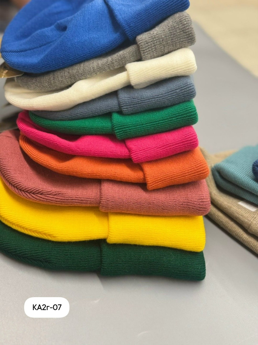 шапка бини,комплект шапки,вязаная шапка,шапочка трикотажная,шапка для женщин