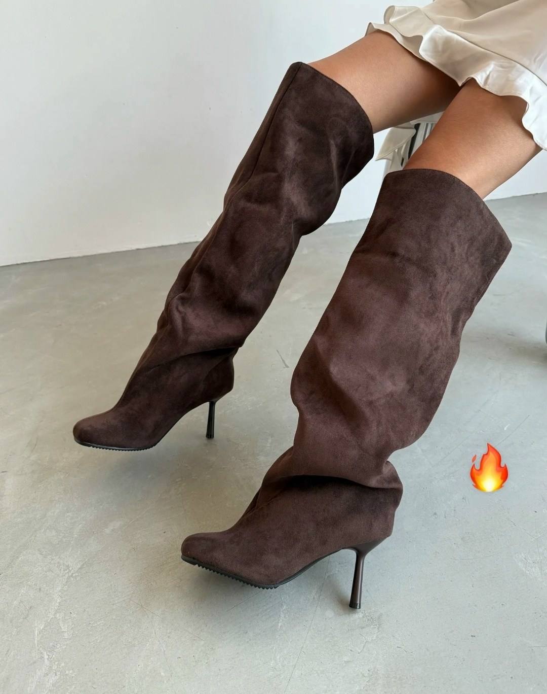 высокие сапоги,замшевые сапоги,коричневые сапоги,сапоги трубы,сапожки