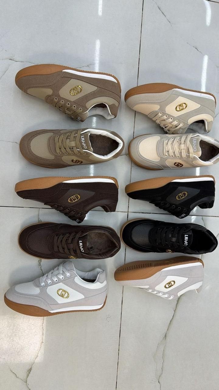 ,женские кроссовки,спортивная , кроссовки,кроссовки брендовые