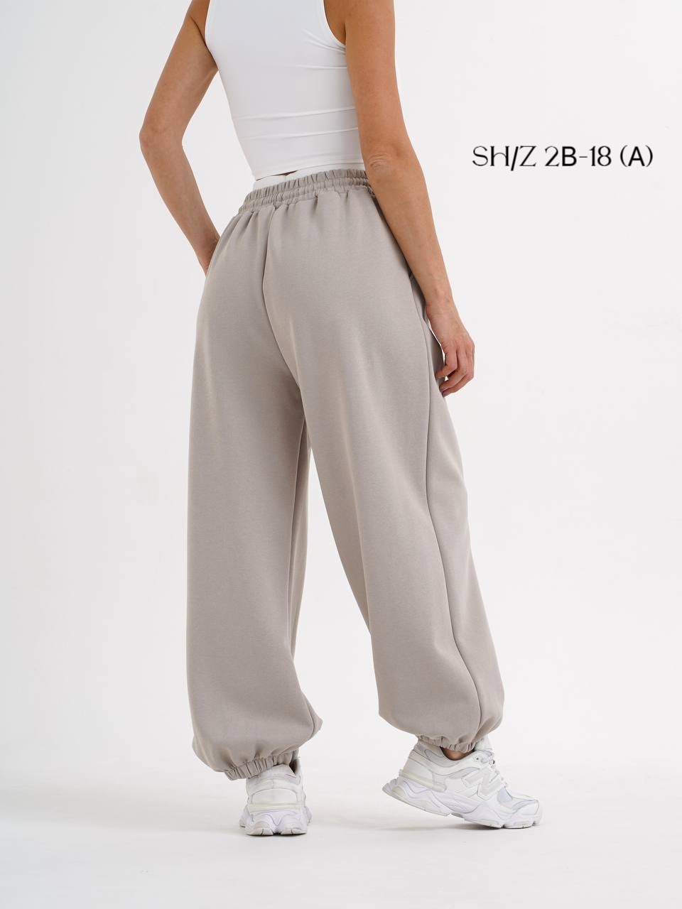 джоггеры оверсайз,брюки джоггеры,спортивные штаны джоггеры оверсайз,спортивные женские штаны,спортивные широкие штаны джоггеры оверсайз
