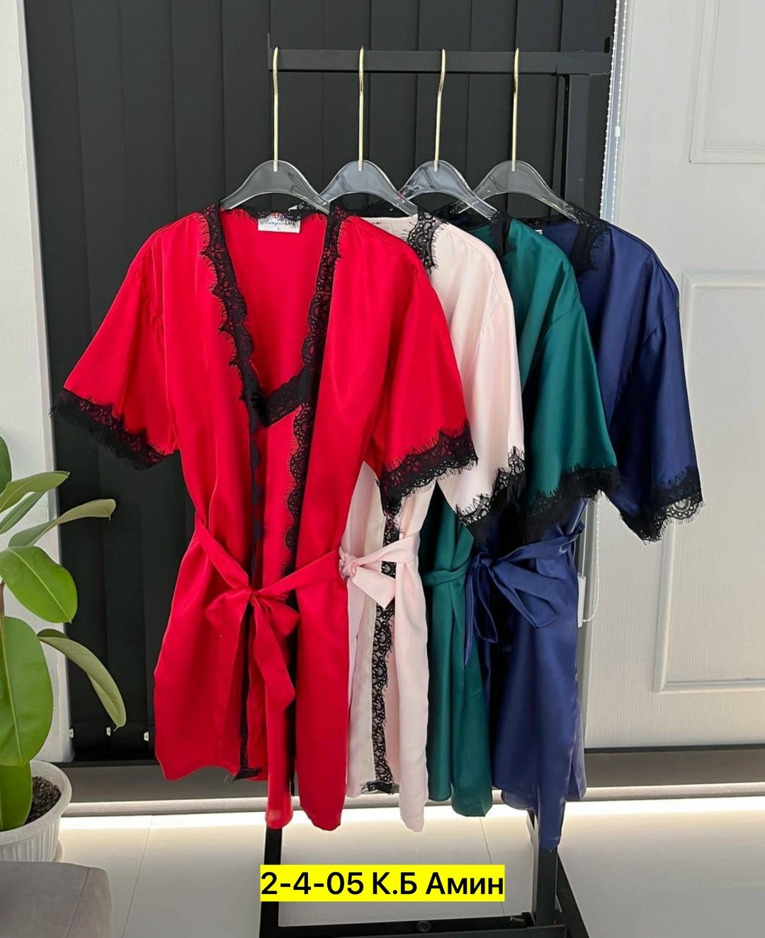 атласный халат,женские халаты,халат женский шелковый,атласный халат с кружевом,атласный халат женский
