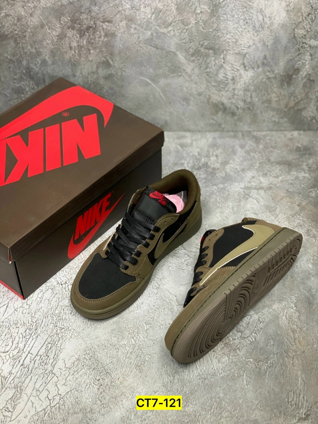 мужские кроссовки,кроссовки, кроссовки,кроссовки женскиe,nike air jordan 1 low travis scott