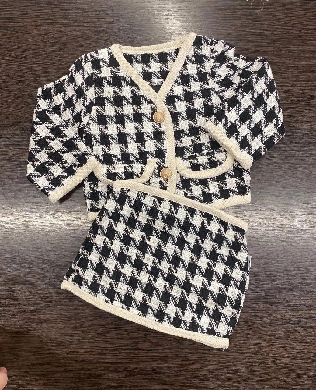 твидовый костюм,модный костюм для девочек,костюмы для девочек,жакет и юбка,комплект одежды для маленьких девочек