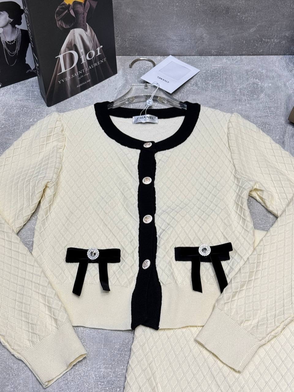 одежда шанель,вязаные костюмы,костюмы женский,модные кардиганы,костюм с юбкой женский