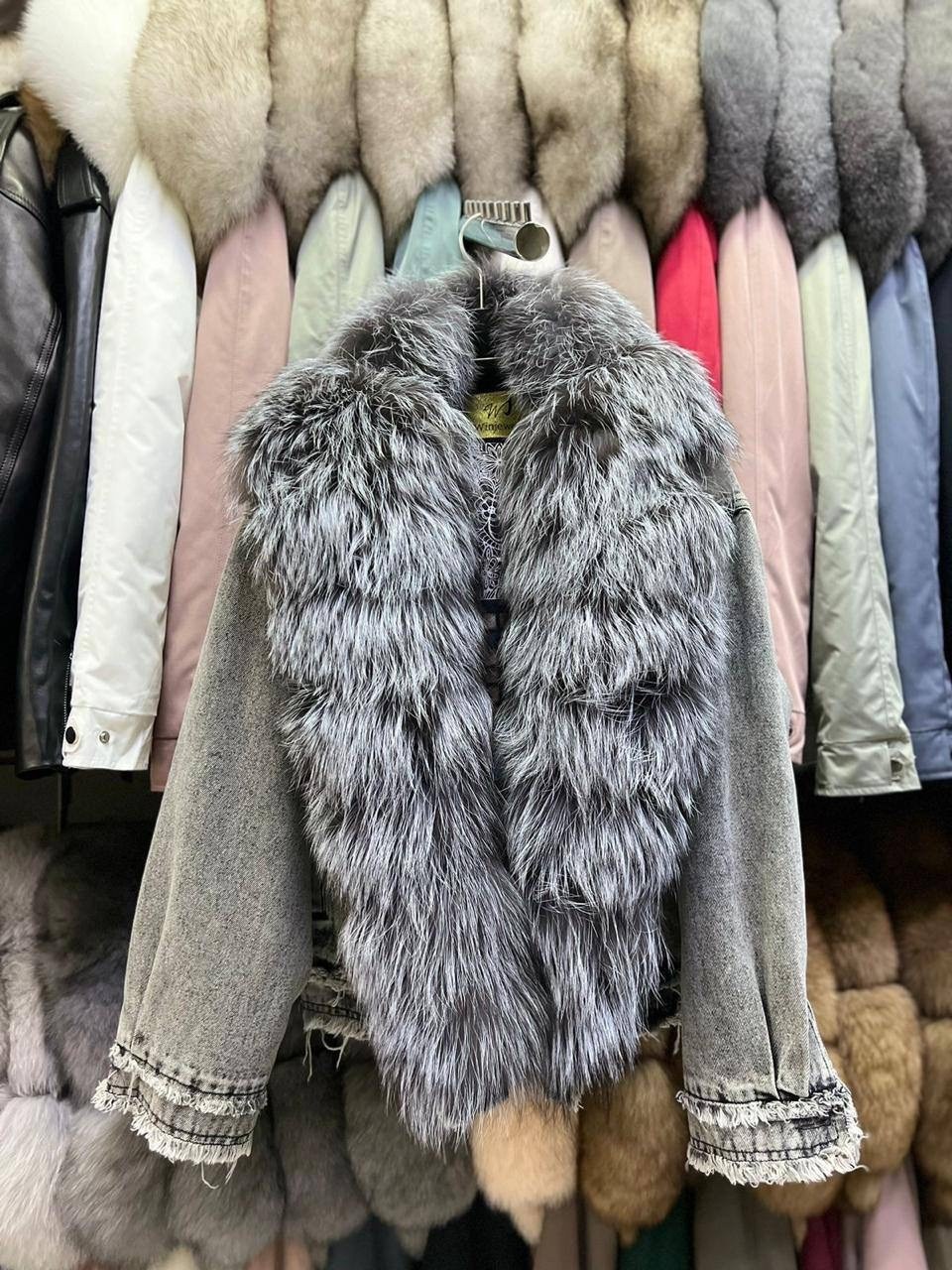 куртка с натуральным мехом песца,джинсовая куртка с мехом песца,мех песец,джинсовая куртка с мехом утепленная,джинсовка с мехом
