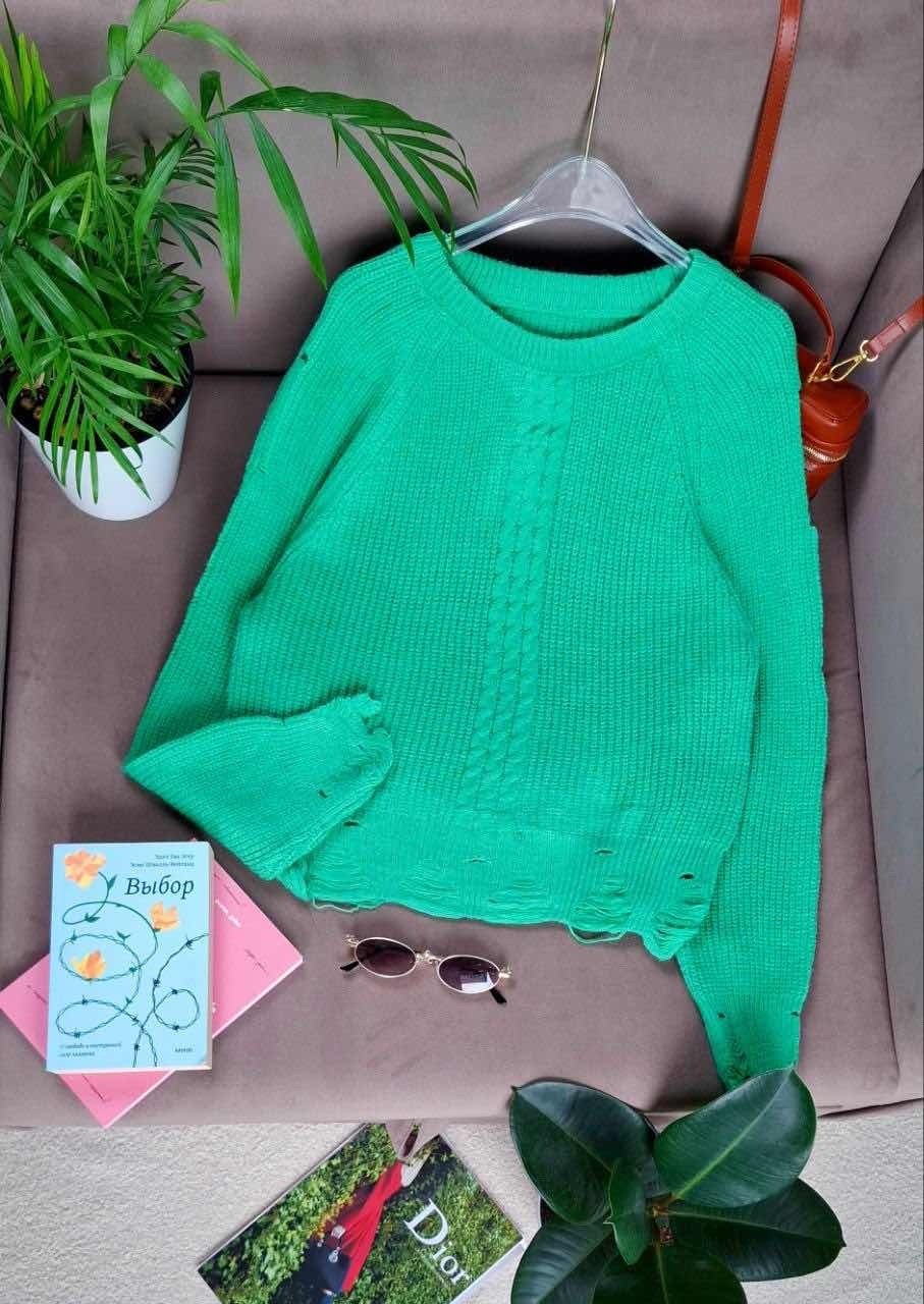 салатовый рваный свитер,вязаная дырявая кофта,рваные свитера,модные свитера,свитер с дырками