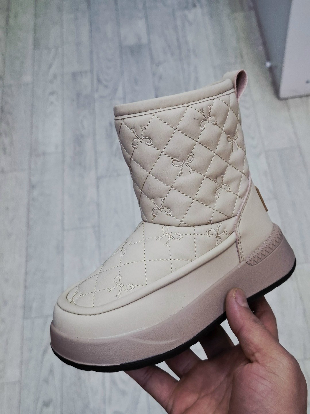 ,женские угги,зимняя женская ,дутики женские,сапоги зимние для девочек