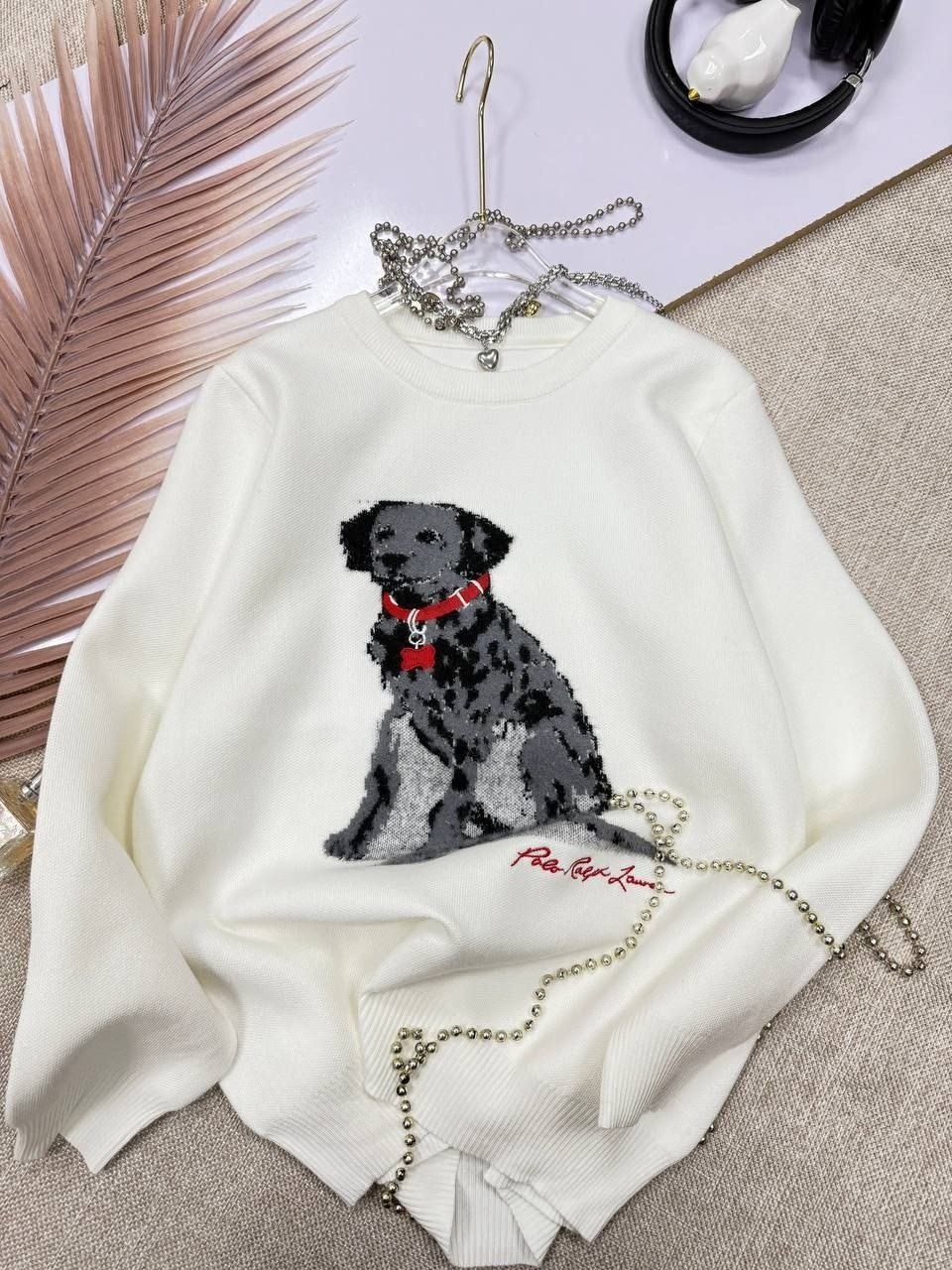 модные свитера,свитер,свитер с принтом,свитер с рисунком,свитер с вышивкой