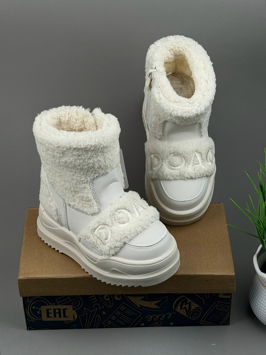 ,зимняя женская ,женские угги,зимняя ,ботинка женские зимние