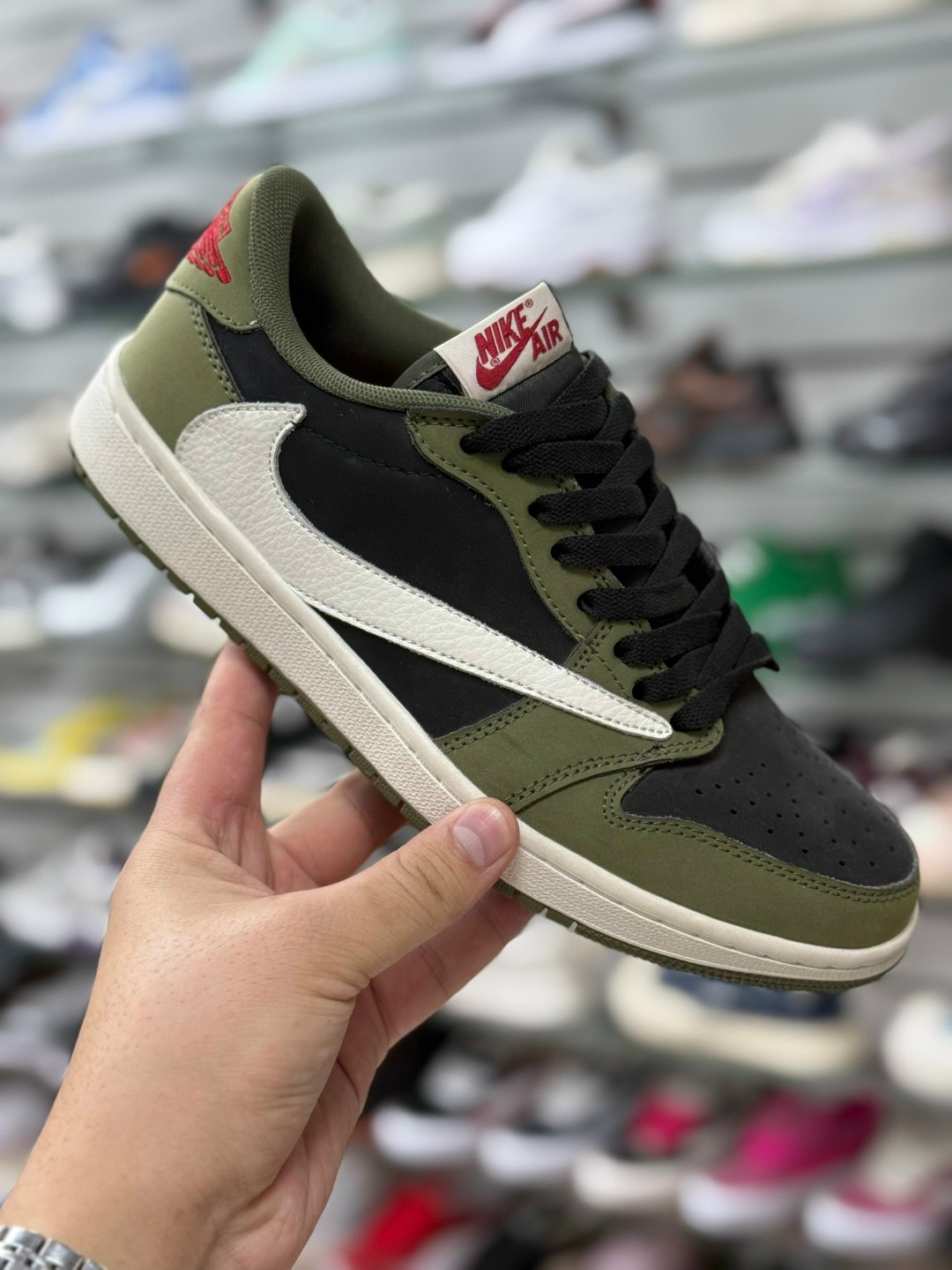 кроссовки nike travis scott x air jordan 1 low,nike air jordan 1 low travis scott,air jordan 1 low travis scott,кроссовки travis scott x air jordan 1 low,кроссовки air jordan 1 low og